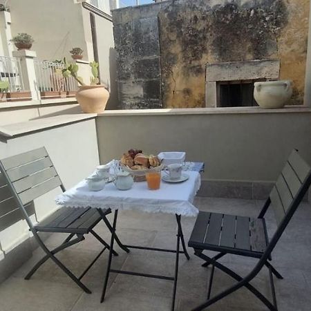 Suite Moen Ortigia Syracuse Exterior photo